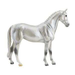 Breyer Pearly Grey Trakehner 960