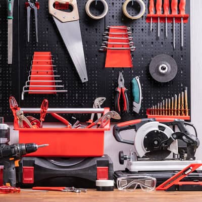 Workbench_with_a_brightly_coloured_toolbox